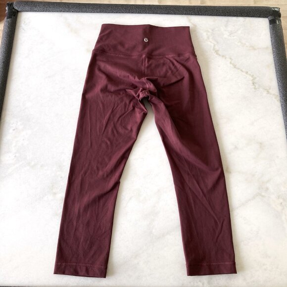 Like new! Lululemon Wunder Under Crop (Hi-Rise) Deep Luxe (burgundy maroon wine) - Picture 4 of 8